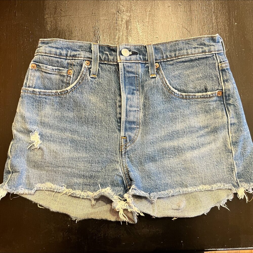 Levis Shorts - W27